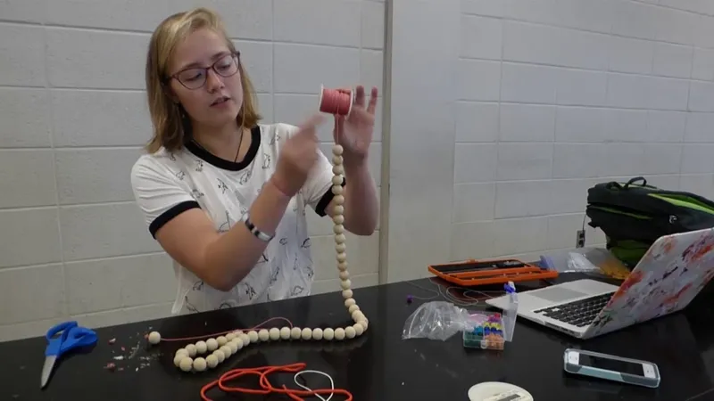 Swinging Pendulum Beads